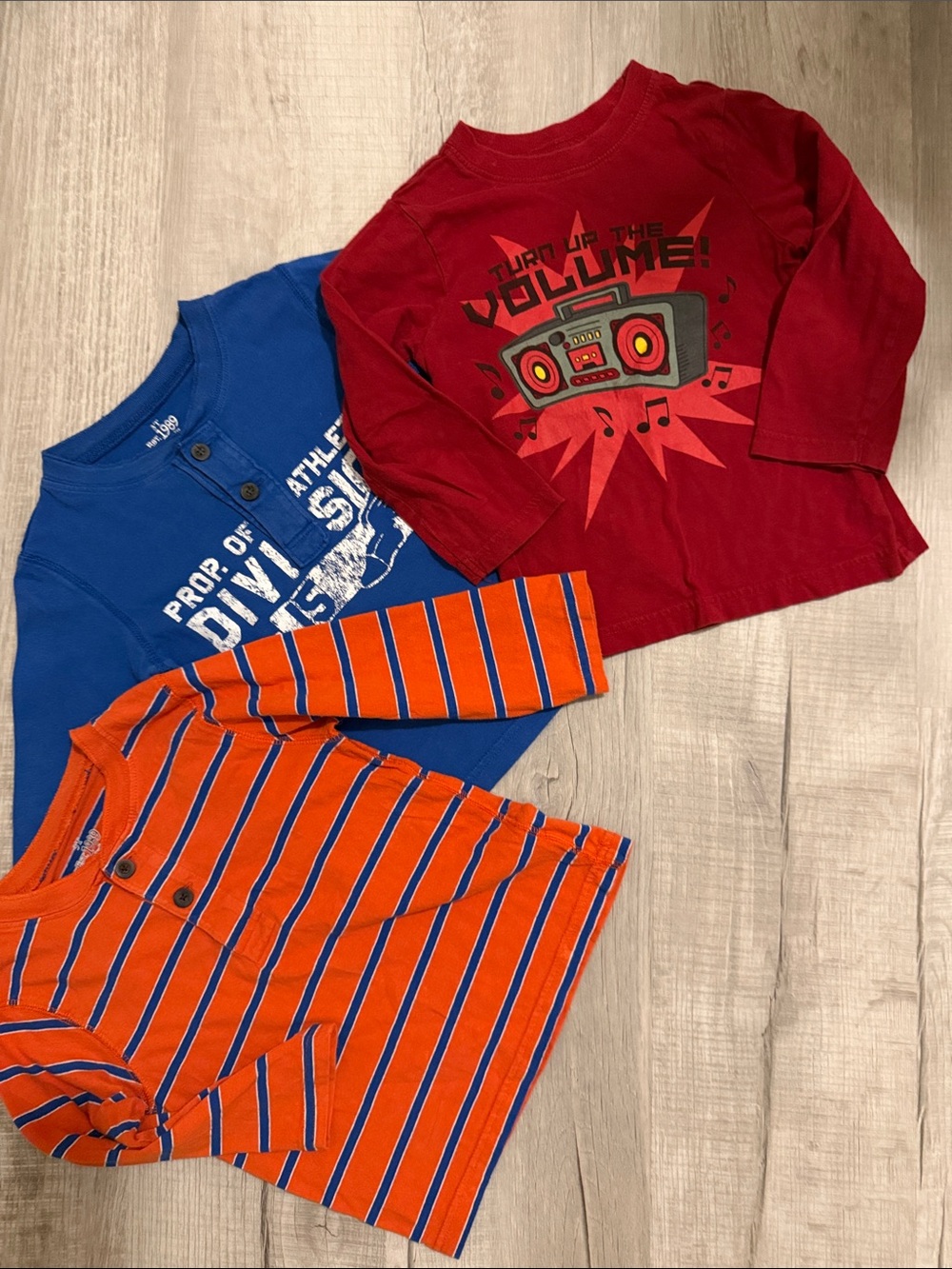 3 Kids Long Sleeve Tees